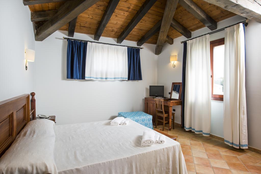 Cala Luas Resort Кардеду Экстерьер фото