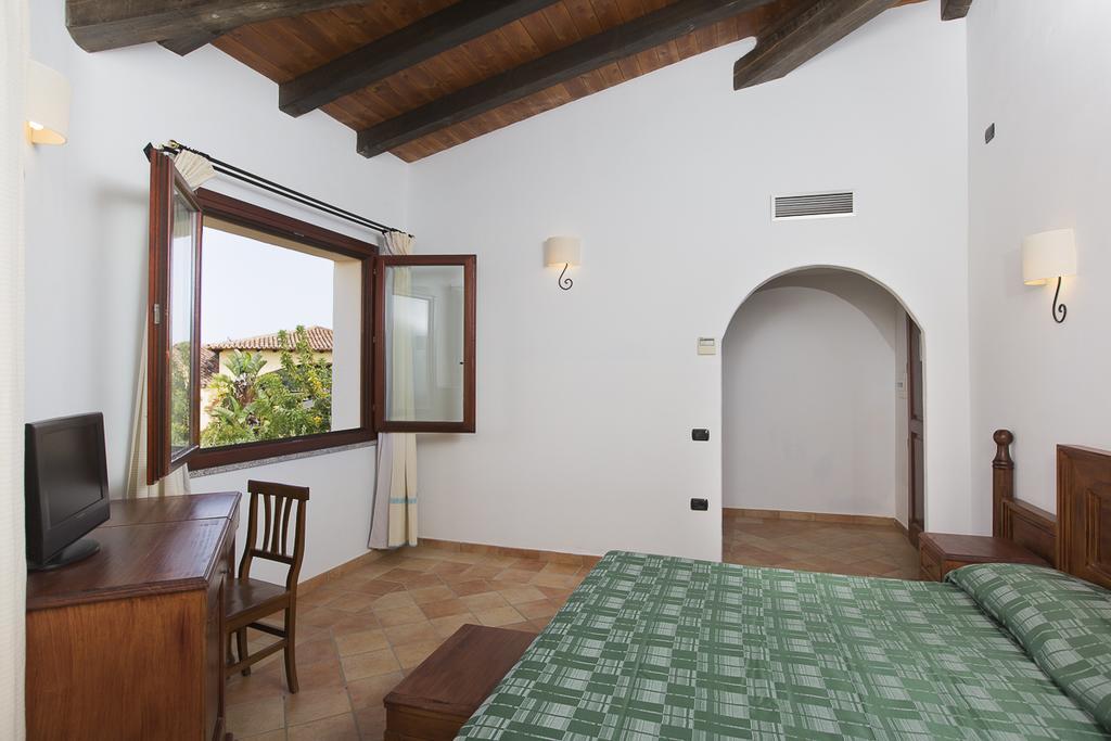 Cala Luas Resort Кардеду Экстерьер фото