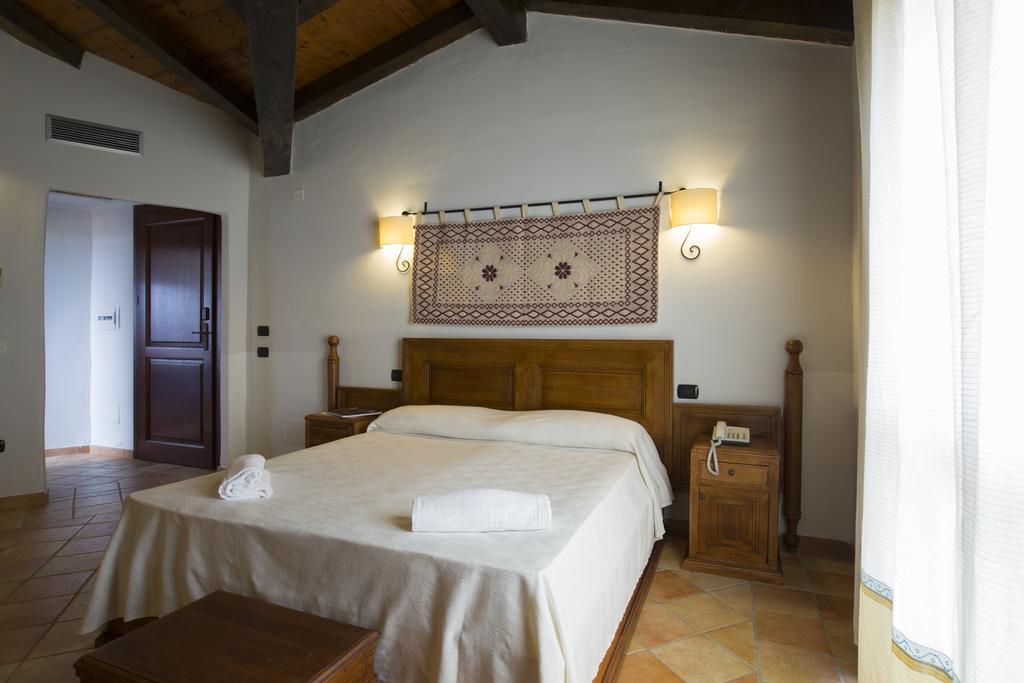 Cala Luas Resort Кардеду Экстерьер фото